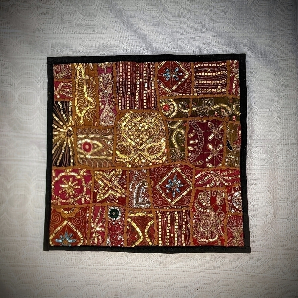 Chic Throw Pillow Cover